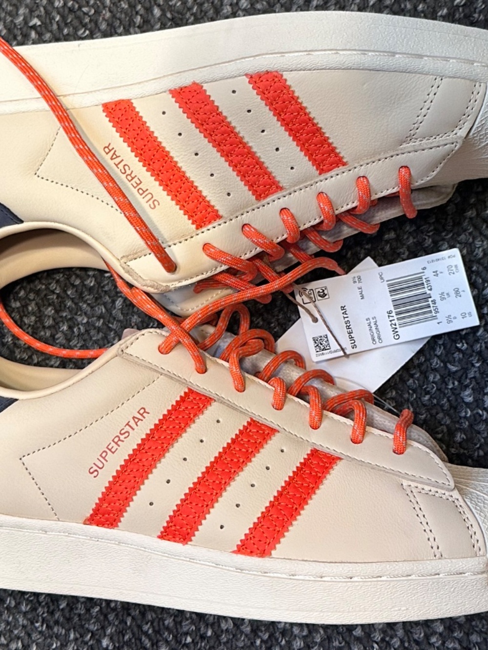 Adidas Originals Superstar sneakers, beige leather upper, orange stripes - Picture 3 of 8